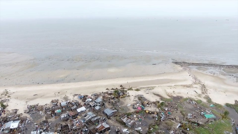 Tropik fırtına Mozambik'i vurdu: Yüzlerce ölü