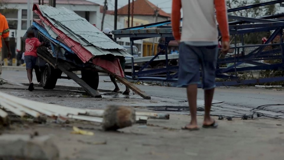 Tropik fırtına Mozambik'i vurdu: Yüzlerce ölü