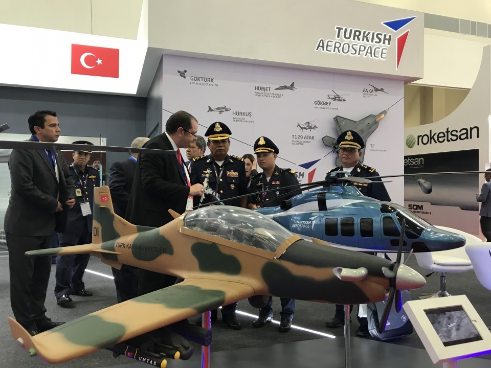 Türk savunma sanayisi Asya'da şov yaptı!
