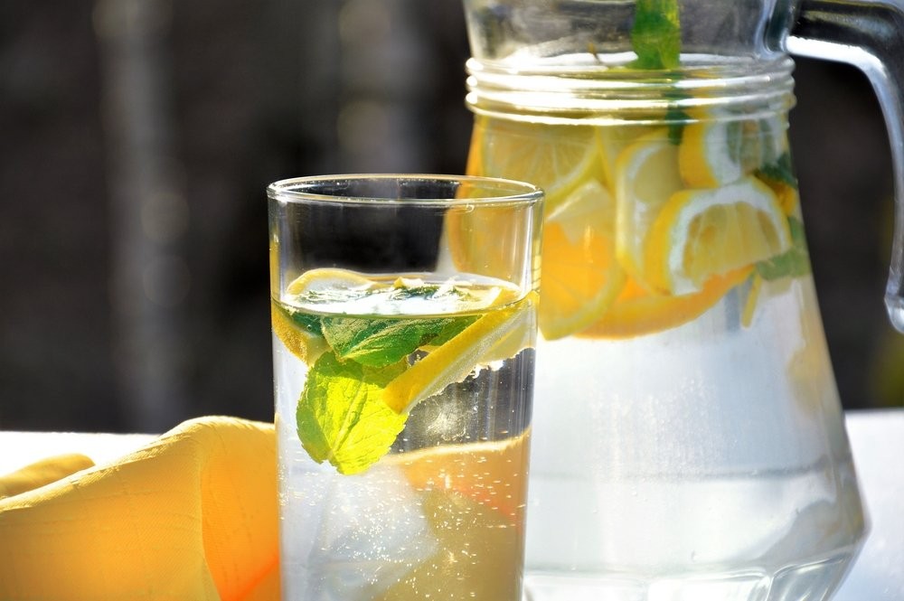 Limonlu suyun sağlığımıza olan etkileri