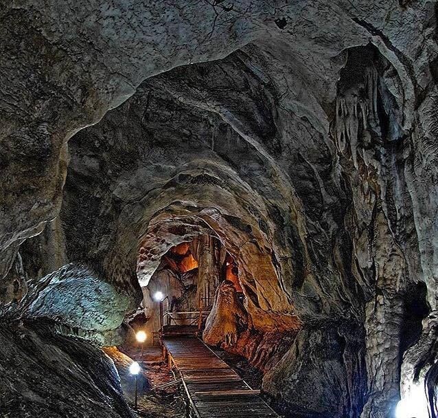 Dünyanın en uzun mağaralarından Tınaztepe Mağarası büyük ilgi görüyor