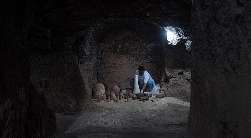 Mısır'da 3500 yıllık antik mezar bulundu