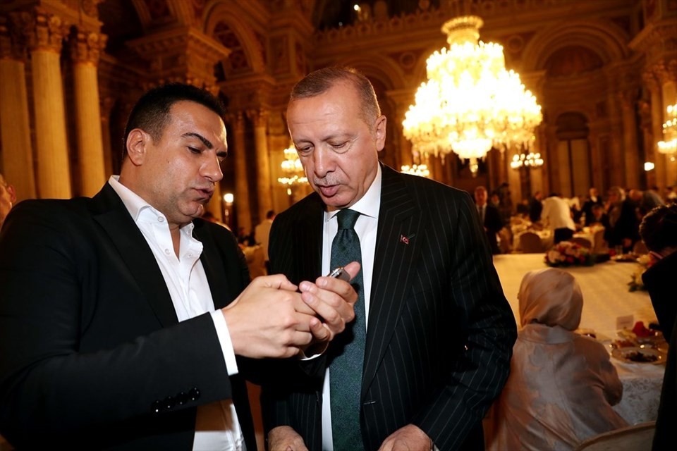 Erdoğan sanatçı ve sporcularla iftarda buluştu