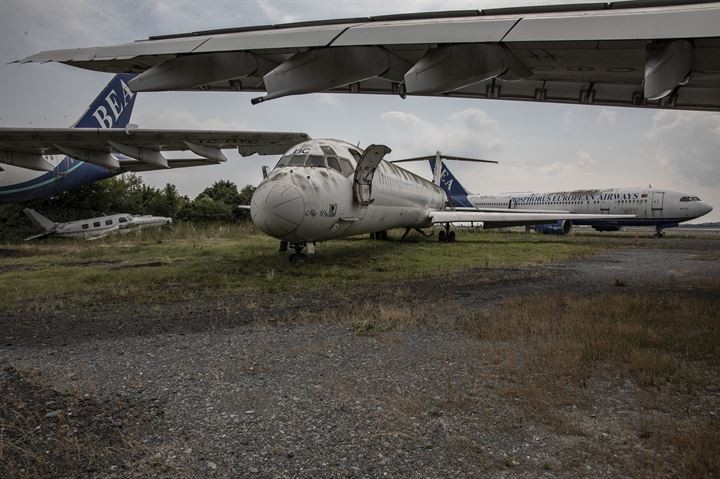 Atatürk Havalimanı’na terk edilen 17 uçak için çağrı