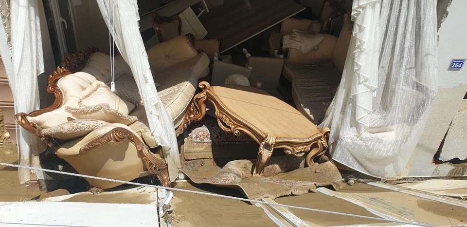 Düzce'de sel ve heyelan: Kayıp 7 kişiden birinin cesedi bulundu 