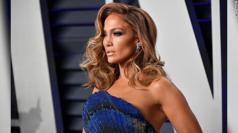 50. yaşa özel 50 fotoğrafla Jennifer Lopez