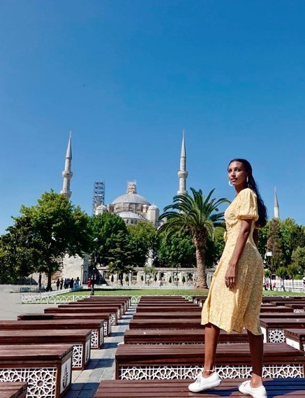 Jasmine Tookes ve Elsa Hosk'un İstanbul turu