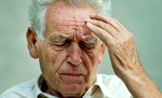 Alzheimer'ı unutkanlıktan ayıran 4 önemli fark