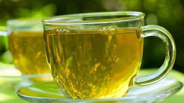 Yeşil çay içmek ömrü uzatıyor