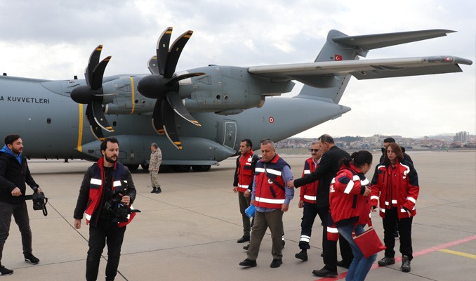 Türk vatandaşlarının tahliye operasyonu başladı