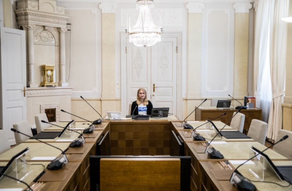 16 yaşındaki genç kız bir günlüğüne Finlandiya Başbakanı oldu