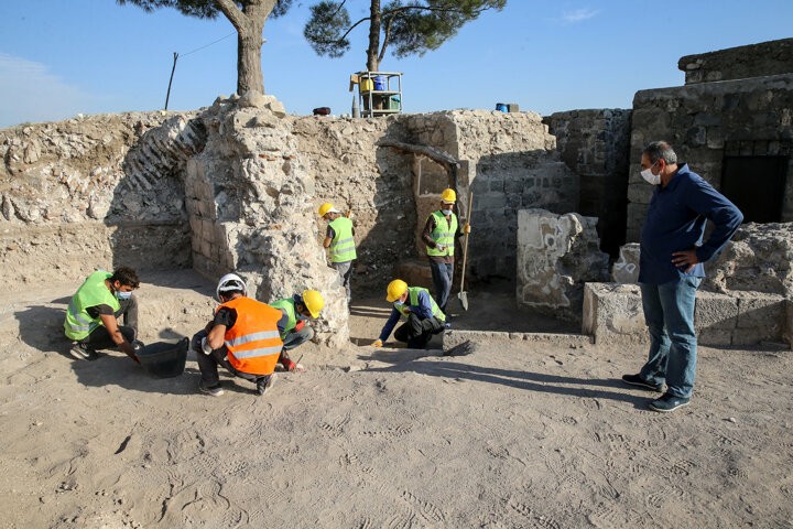 Diyarbakır'da Roma dönemine ait mezar odaları bulundu