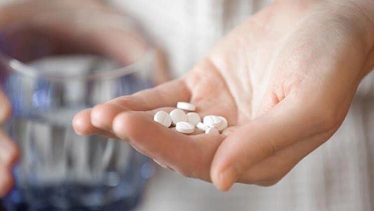 Bilinçsiz aspirin kullanımı hangi hastalıklara yol açıyor?