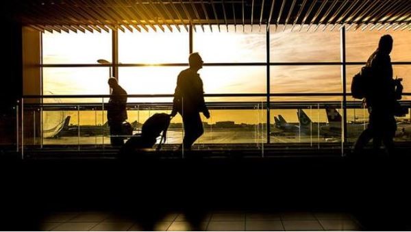 AB Sağlık Ajansı: Seyahat edenleri karantinaya almak etkili bir uygulama değil