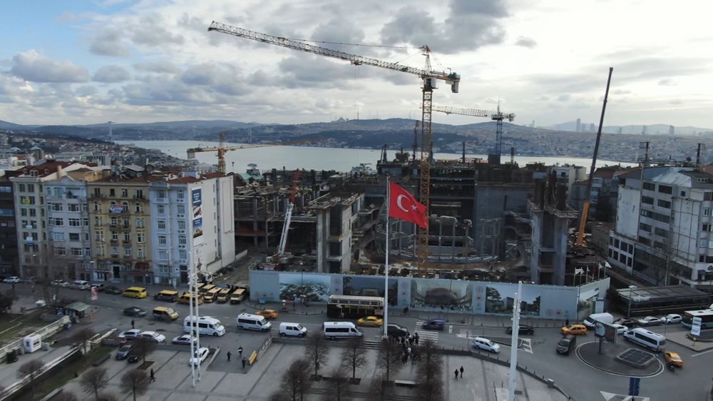 Atatürk Kültür Merkezi Taksim'de yükselmeye başladı 