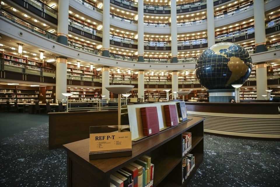Türkiye'nin en büyük kütüphanesi açılıyor!