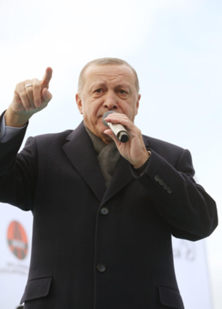 Cumhurbaşkanı Erdoğan yeni otoyolu makam aracıyla test etti