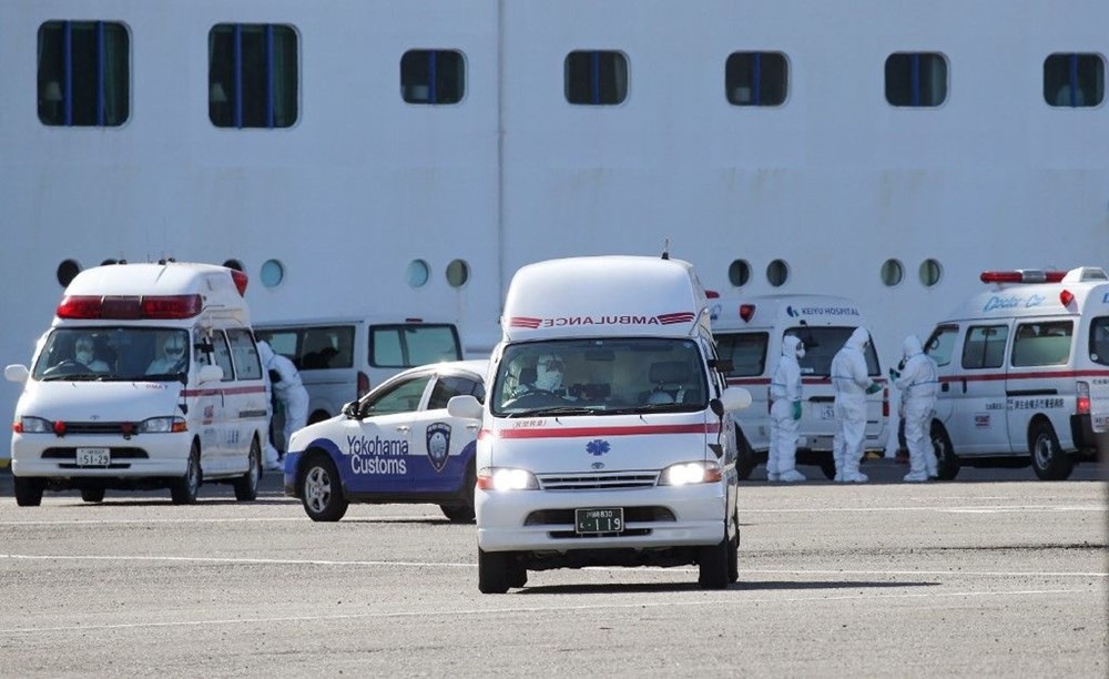 Karantinaya alınan yolcu gemisinde 10 kişide daha virüs saptandı