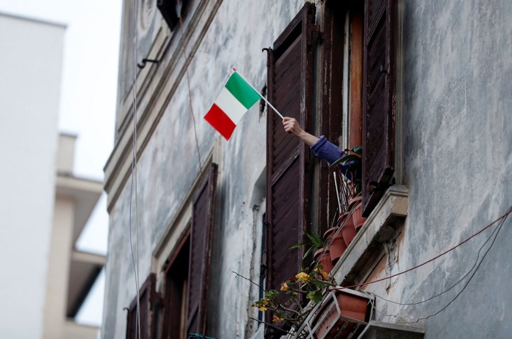 İtalya korona virüs karantinasını sonlandırmayı planlıyor