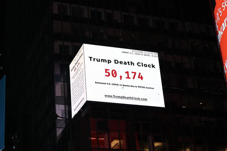 Trump'ın ölüm saatini astılar