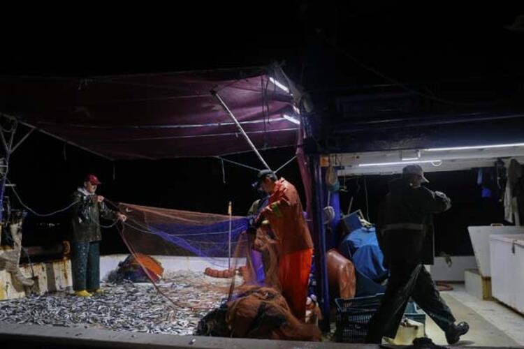 İstanbul Boğazı'nda balıkçılara gece denetimi