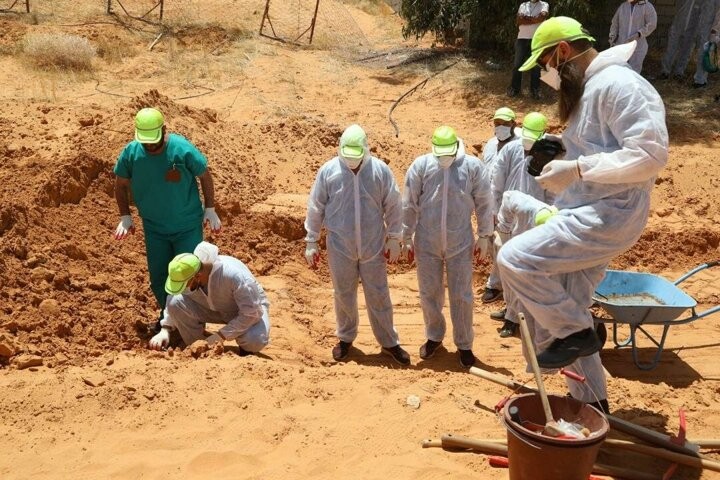 Libyada darbeci Hafterin katlettiği sivillere ait toplu mezar bulundu