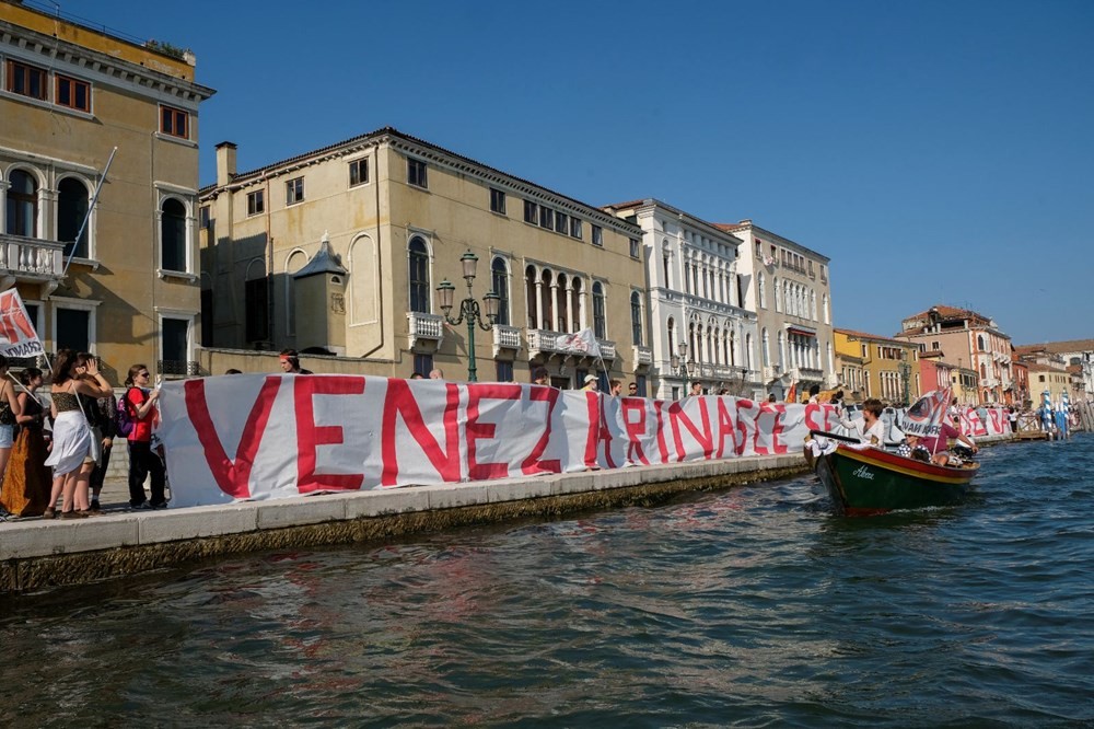 Venedik'te turist istemiyoruz protestosu