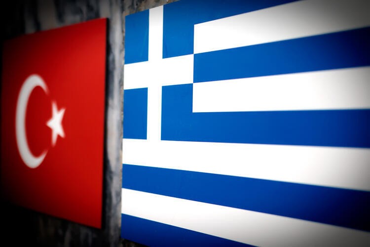 Türkiye’nin hamlesi sonrası Yunanistan’da büyük panik! Acele ile imzaladılar