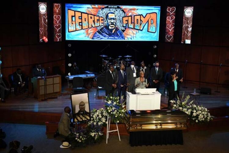 George Floyd için ilk cenaze töreni