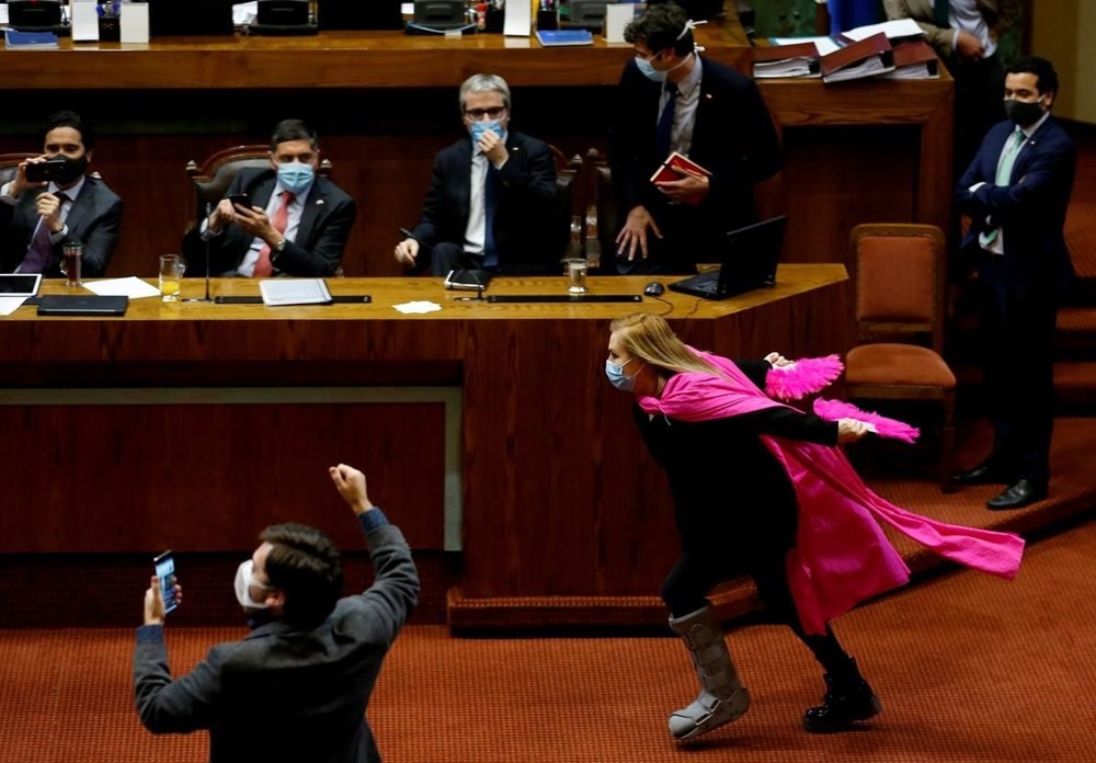 Şili'de milletvekilinin sevinci sosyal medyada gündem oldu