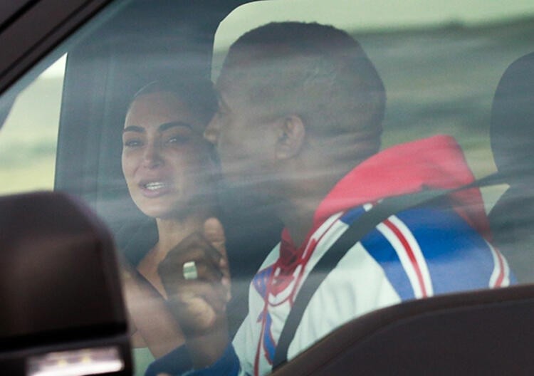 Otomobilde aile kavgası! Kim Kardashian gözyaşlarına boğuldu