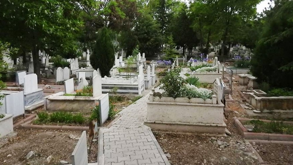 İşte bayramda mezarlık ziyareti yasak olan iller