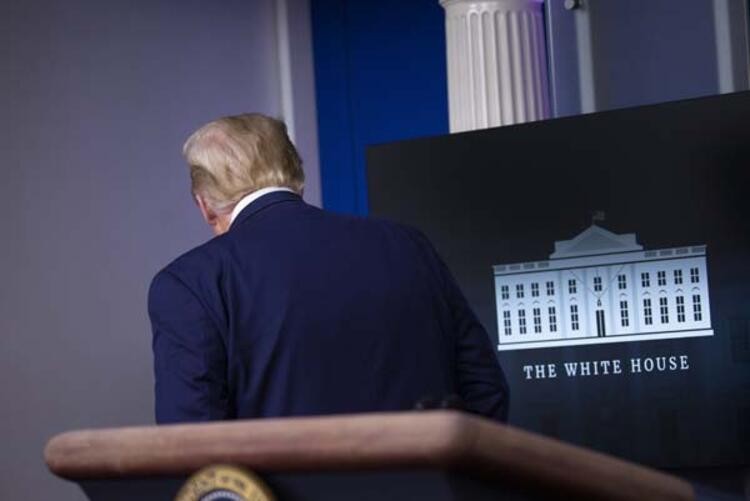 Beyaz Saray'da saldırı alarmı! Korumalar Trump'ı dışarı çıkardı