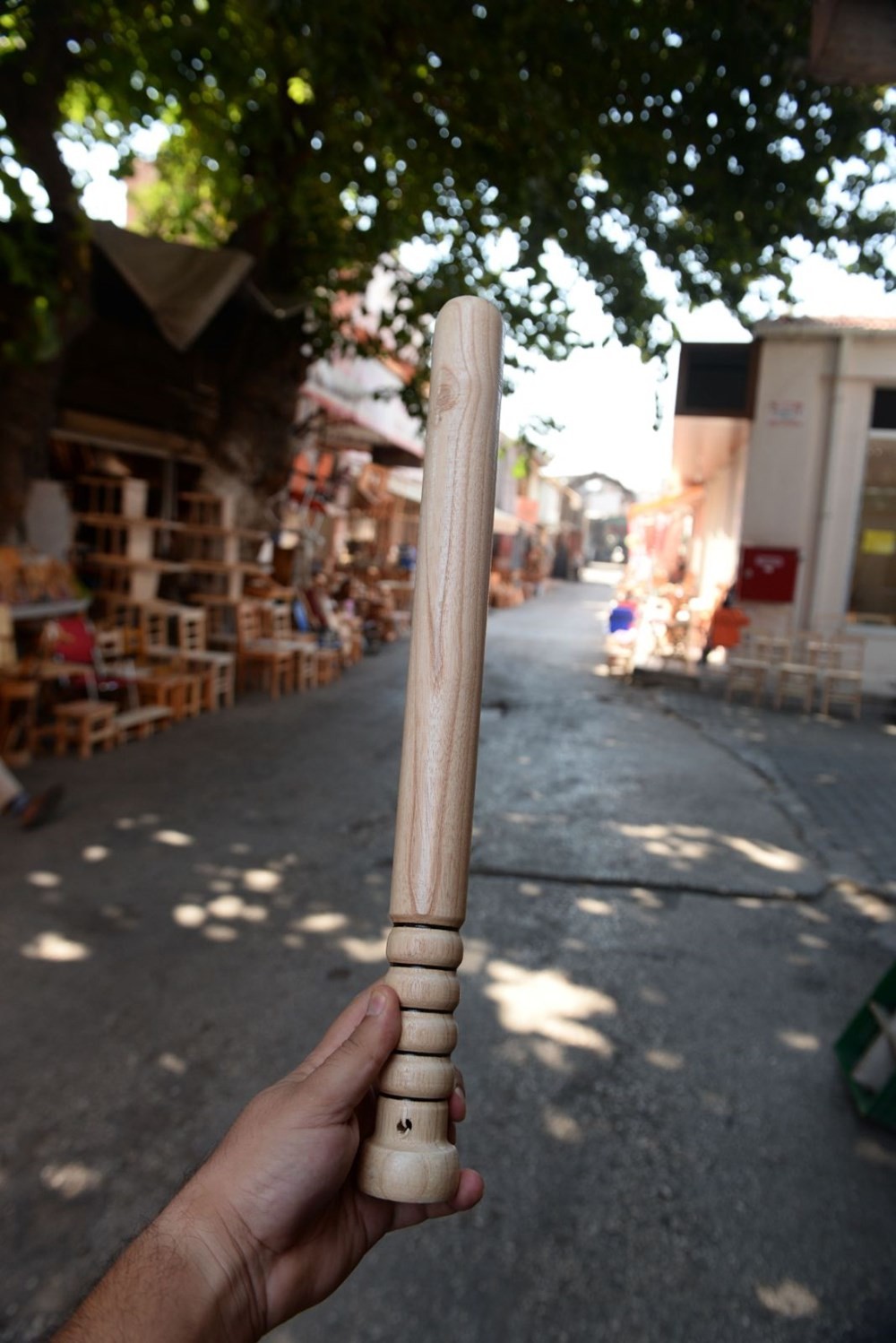 Adana'da beyzbol sopası yok satıyor