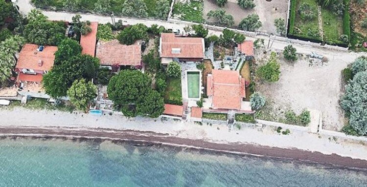 Sezen Aksu mühürlenen villasını 6.5 milyon TL'ye satıyor
