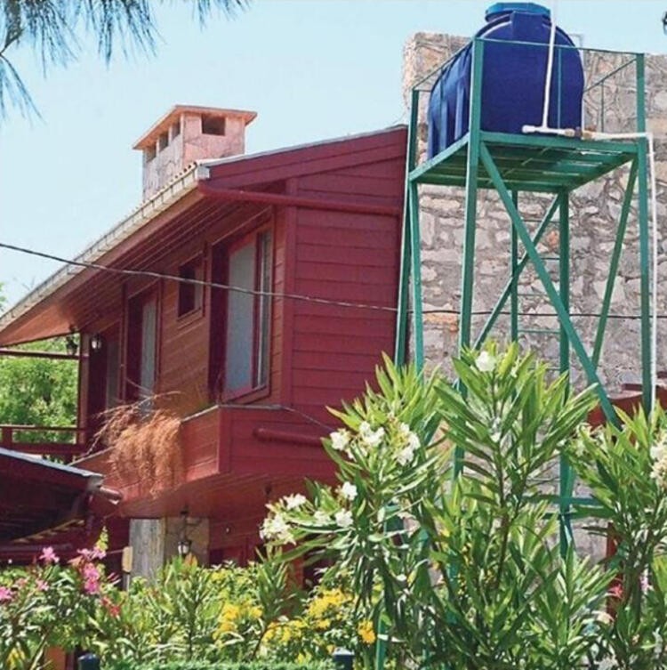 Sezen Aksu mühürlenen villasını 6.5 milyon TL'ye satıyor