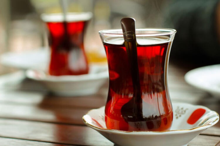 Çayın kaliteli ve güzel olduğunu anlamanın 4 yolu