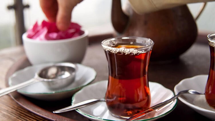 Çayın kaliteli ve güzel olduğunu anlamanın 4 yolu