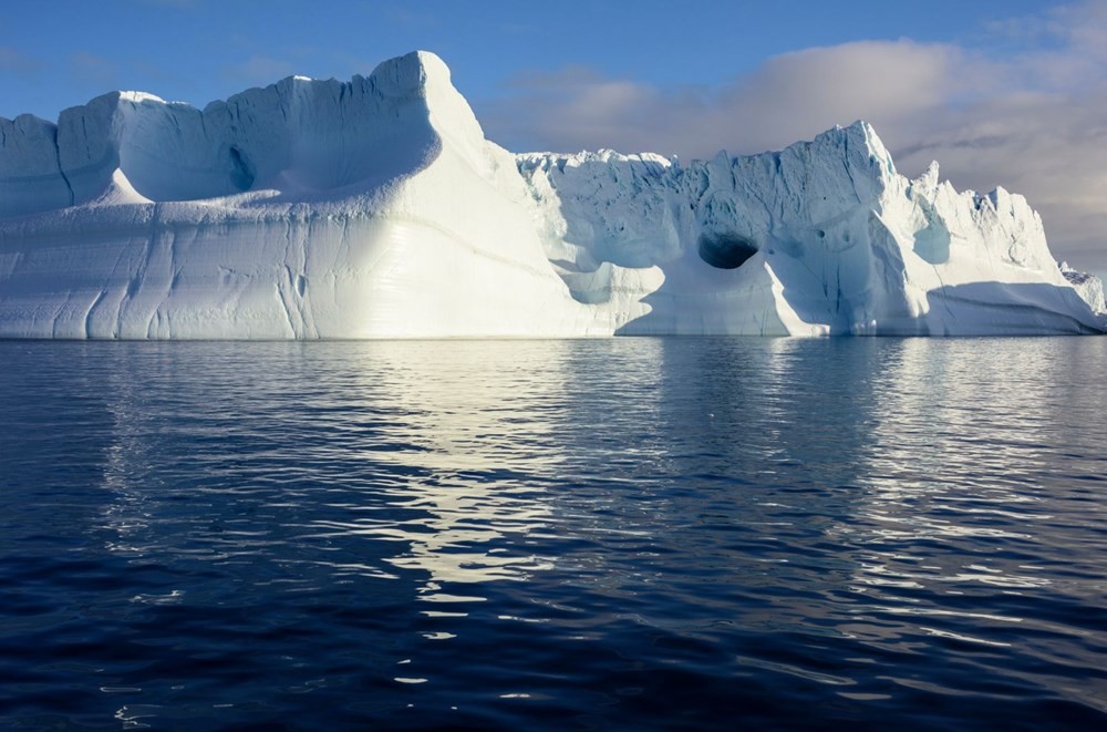 Grönland’de büyük bir buz tabakası koptu