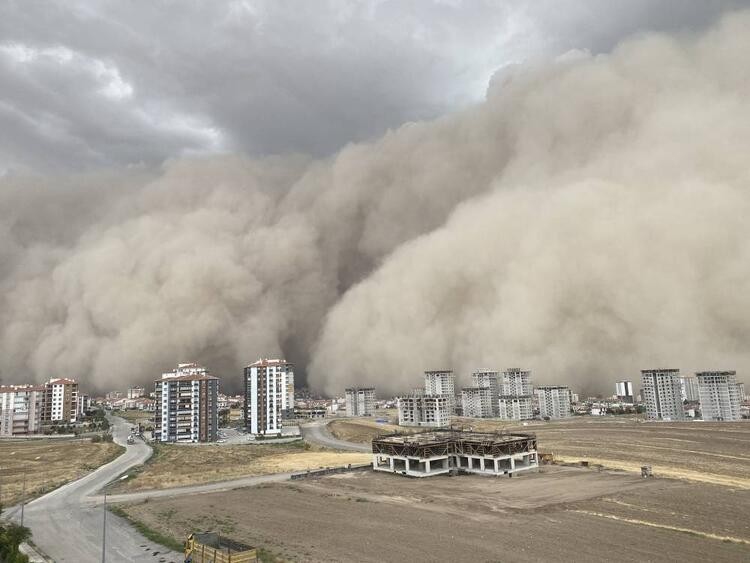 Korkutan kum fırtınası açıklaması: 'Çok daha şiddetli olacak'