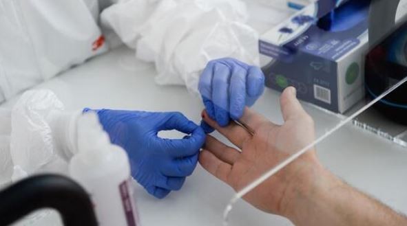 Doç. Dr. Yavuz Dizdar: Antikorum negatif çıkarsa aşı olacağım