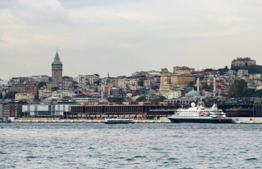 Galataport İstanbul'a ilk gemi yanaştı