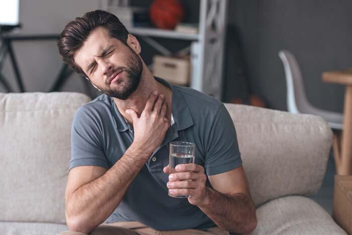 Uzman isimden boğaz ağrısına karşı 10 etkili öneri!