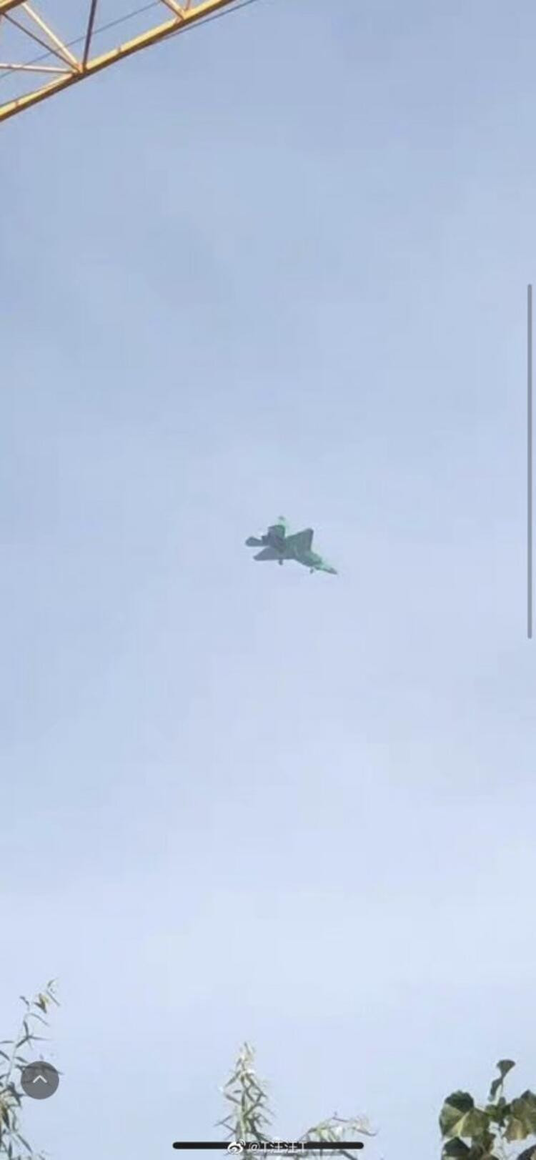 Çin'in yıllardır gizlediği J-35 ilk kez gökyüzünde görüntülendi