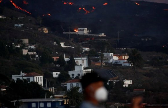 Cumbre Vieja'dan çıkan lavlar 2 bin 600'ü aşkın binayı yaktı