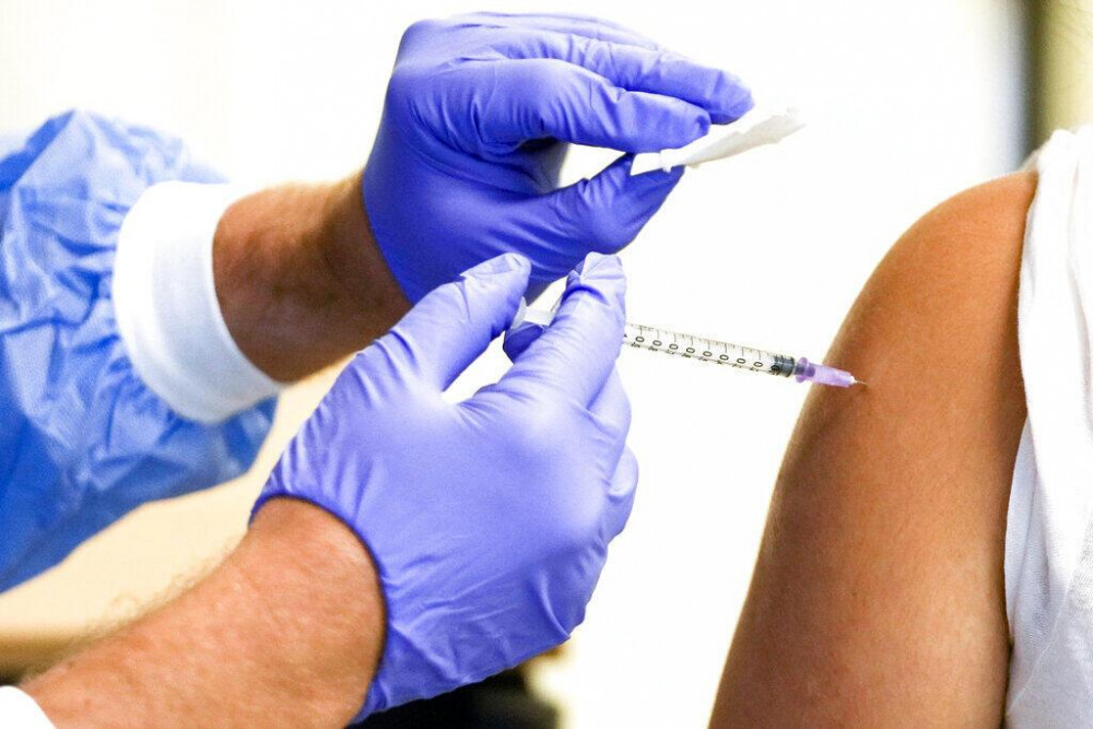 Almanya’da yeni dalga endişesi: Aşı merkezleri yeniden açılacak!