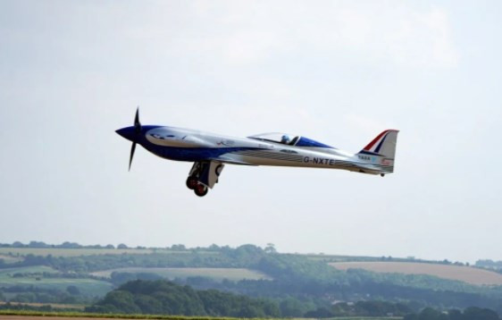 Dünyanın en hızlı elektrikli uçağı tanıtıldı