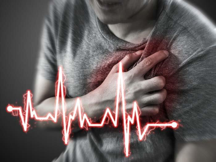 Bu belirtileri ihmal etmeyin: Kalbiniz alarm veriyor olabilir!