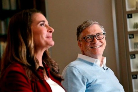 Bill ve Melinda Gates hayır işlerinde de yolları ayırdı