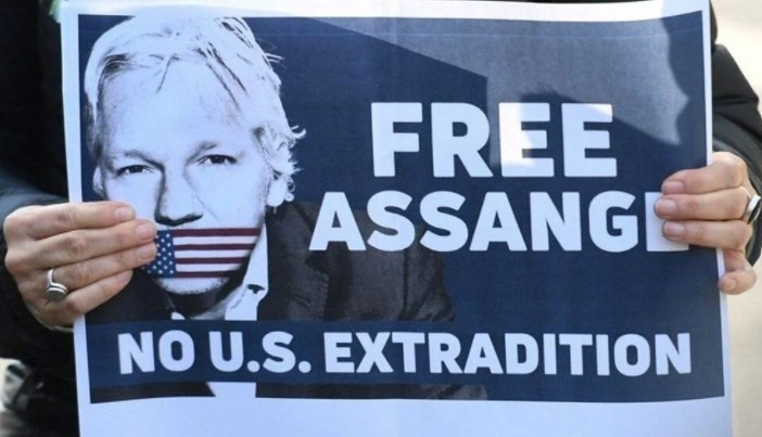 ABD, Assange'ı izlediğini kabul etmek istemiyor